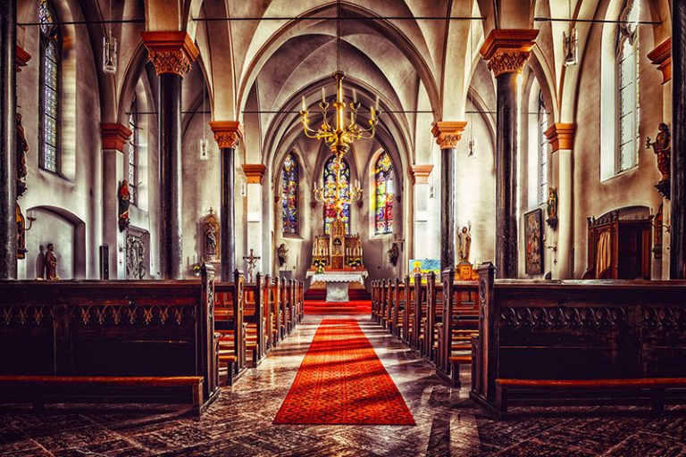 church-5034400_1920