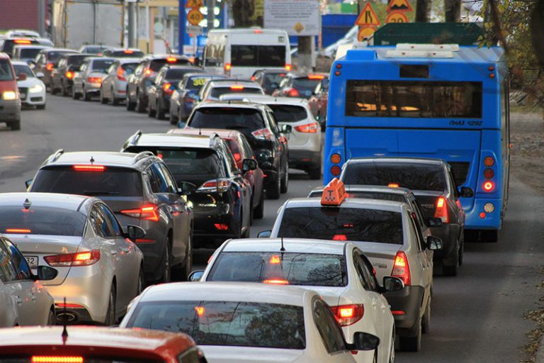 traffic-jam-4522805_1920
