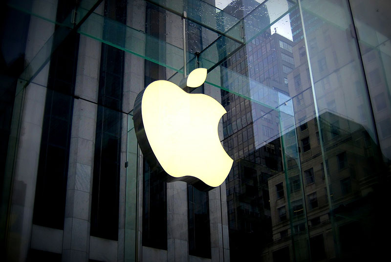 Apple снова побила рекорд по выручке после решения проблемы с цепочками поставок
