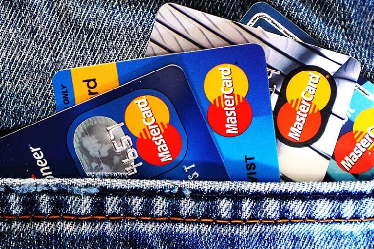 credit-cards-gabc7a571b_1920