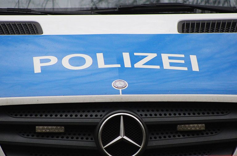 police-g2b439766a_1920