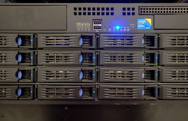 server-ge64e68aca_1920