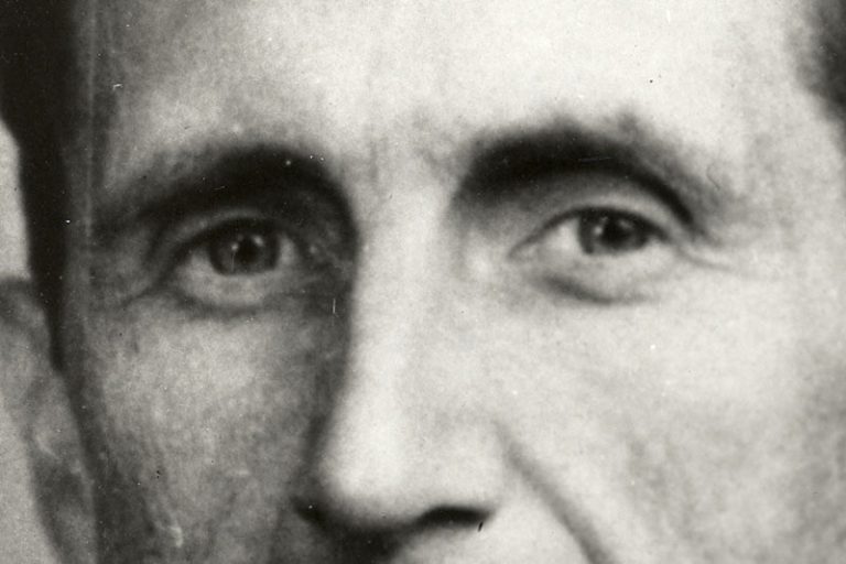 George_Orwell_press_photo