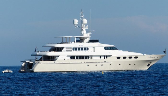 yacht-188901_960_720