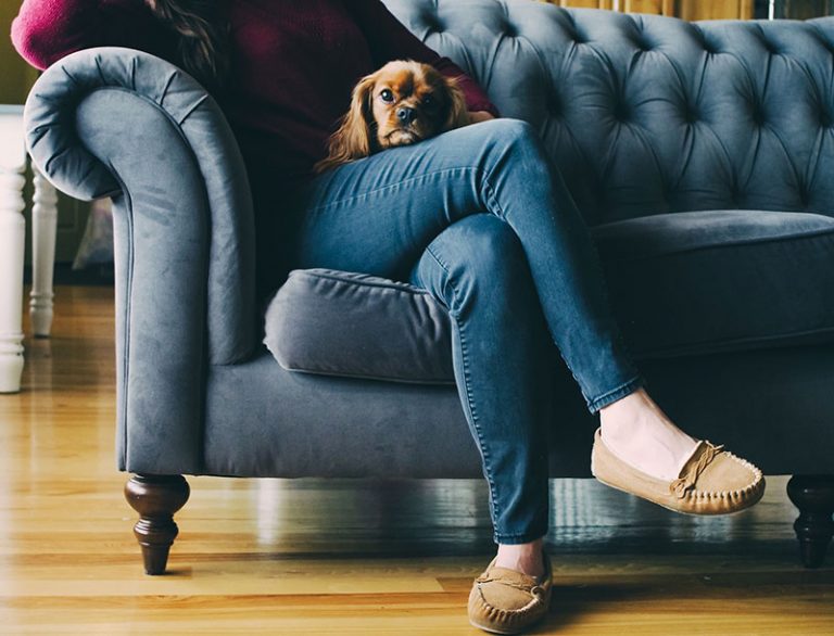 couch-g857a653fb_1920