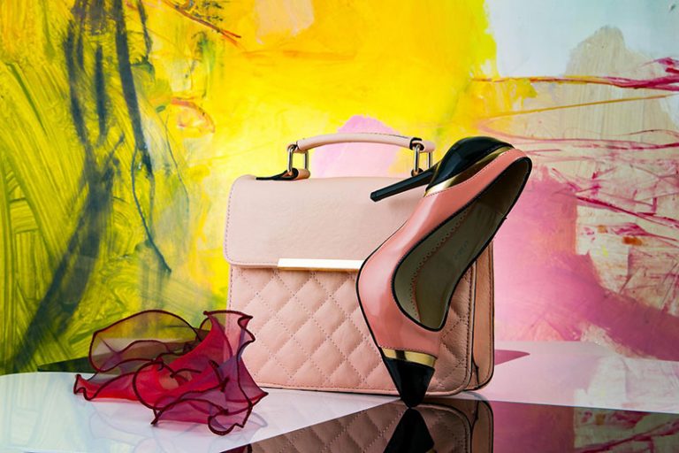 purse-ge56a8b143_1920