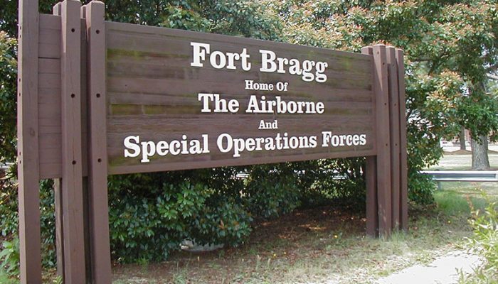 Bragg-gate066