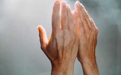 hands-g8c9436a1f_1920