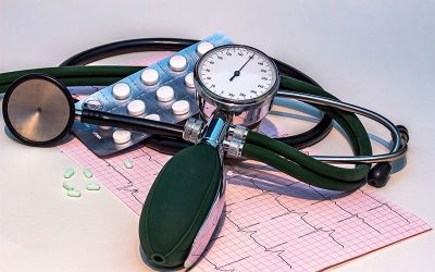 blood-pressure-monitor-g8ce6683ea_1920