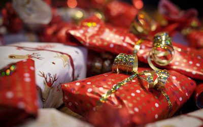 gifts-g34ef55642_1920