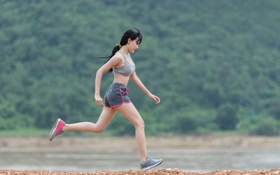 woman-g676fc0eb1_1920