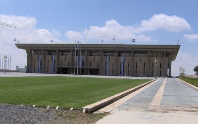 18227152_7006d0f143_c