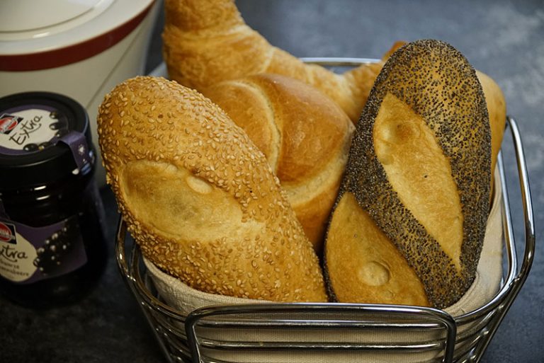 bread-gcb535733c_1920