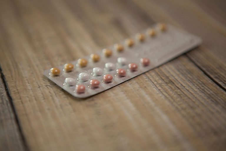 pills-g214de8833_1920
