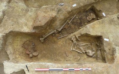 ps_Two-burials.-Photo-by-Camille-Colonna-Inrap.