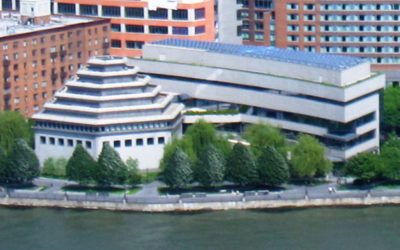 1024px-Museum_of_Jewish_Heritage_005