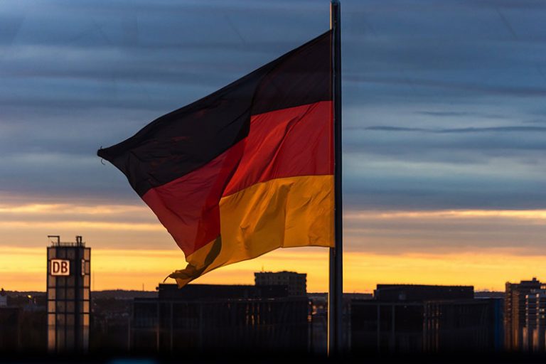 berlin-g10051cc82_1280