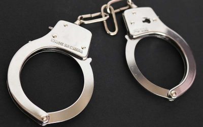 handcuffs-354042_1280