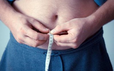жир на животе