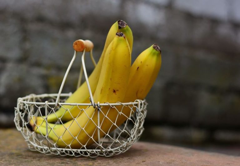 bananas-2412432_1280