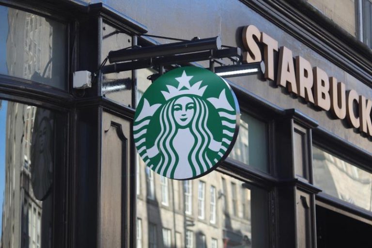 starbucks-4329351_1280