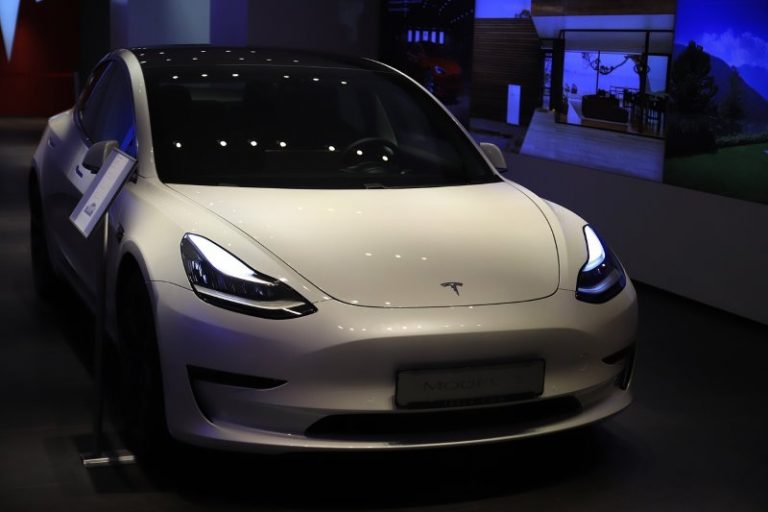 tesla-5919764_1280