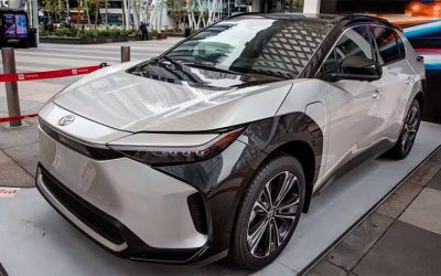 Электромобиль Toyota