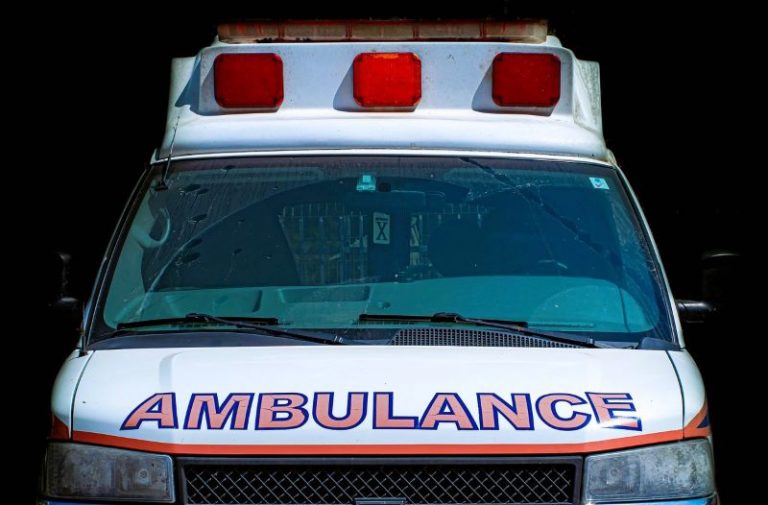 ambulance-4504675_1280