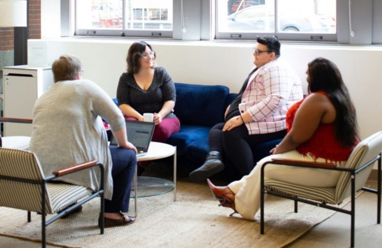 allgo-an-app-for-plus-size-people-1GEsAeUv5dU-unsplash
