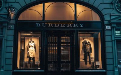 joshua-lawrence-HEeMAEpZW5g-unsplash