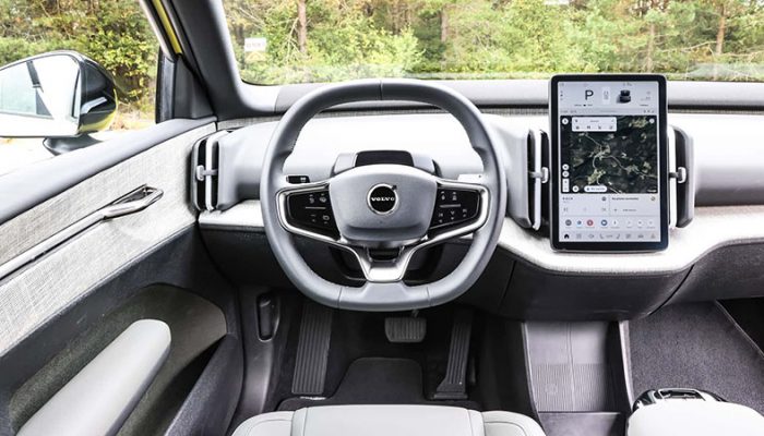 2025-volvo-ex30-first-ride-review