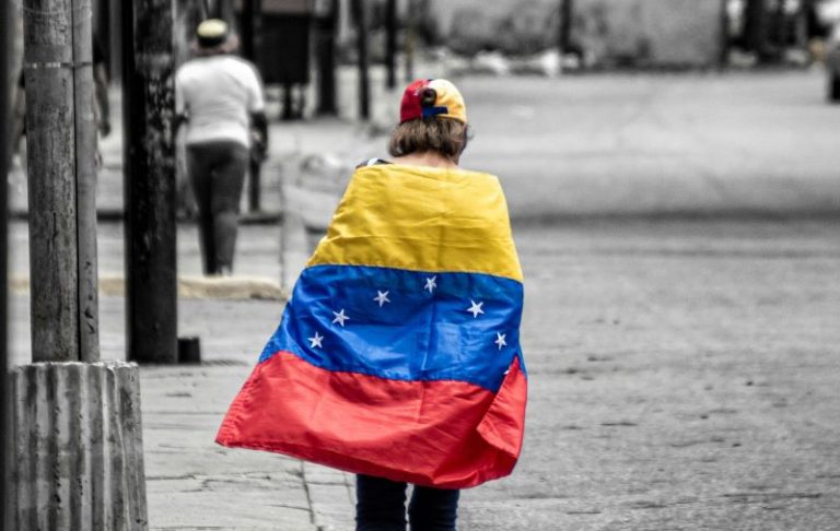 andres-silva–BcDO3m3oJI-unsplash