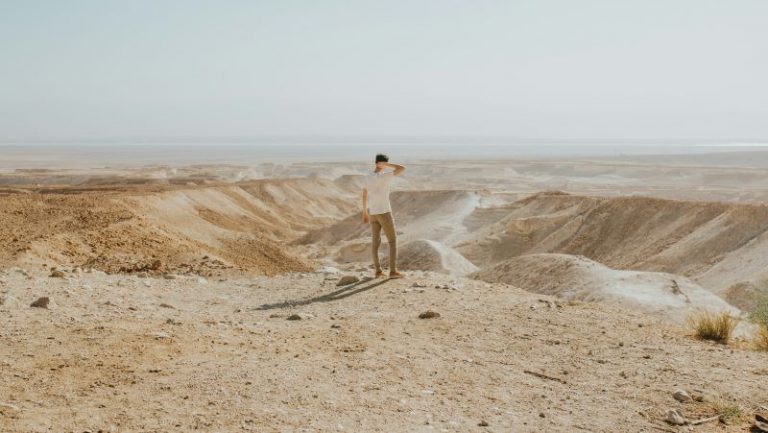cole-keister-b0d5Wjl6-9c-unsplash