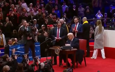 trump signing into l