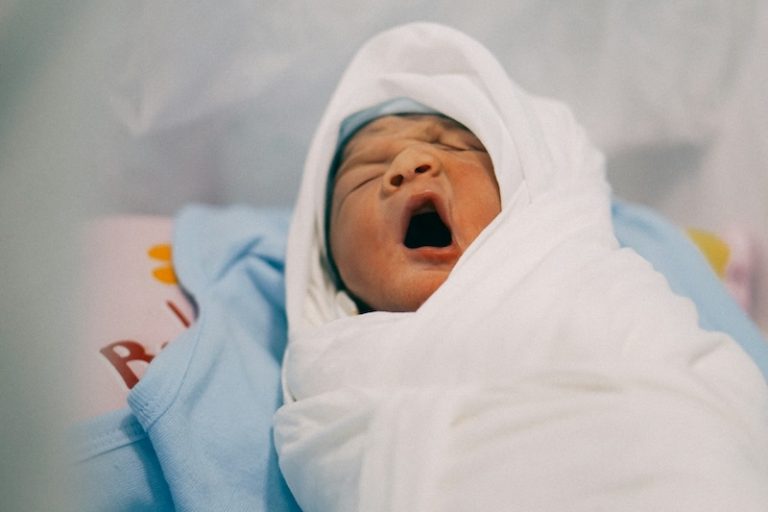 han-myo-htwe-iOk4KWmuonI-unsplash