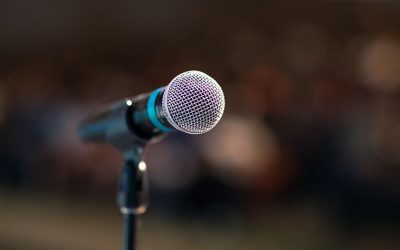 public-speaking-3926344_1280