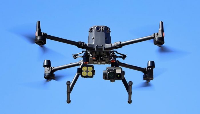 drone-8261503_1280