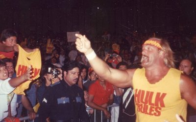 1103px-Hulk_Hogan_Pointing