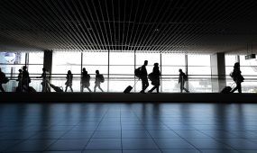 airport-4120835_1280