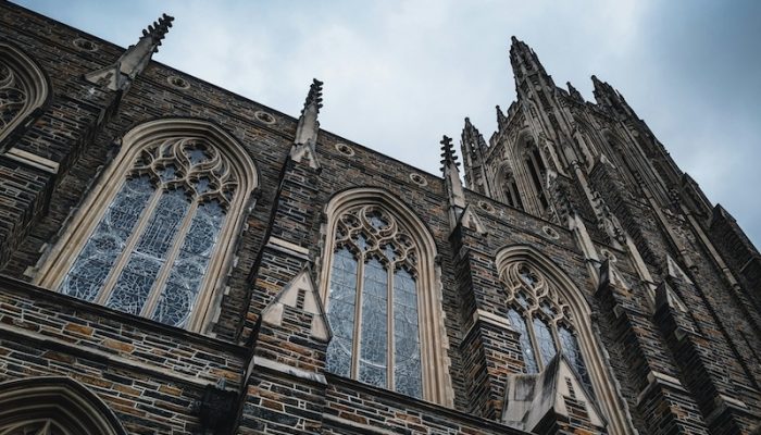 charles-givens-OUJEGUDTltc-unsplash