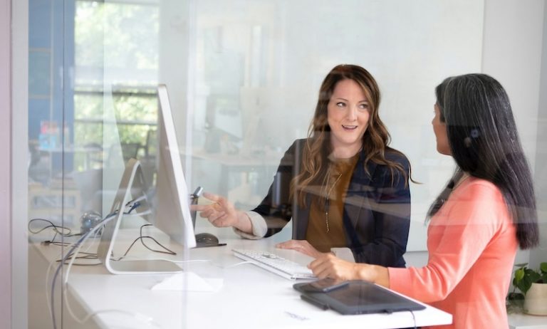 linkedin-sales-solutions-qbDiSp5IqxA-unsplash