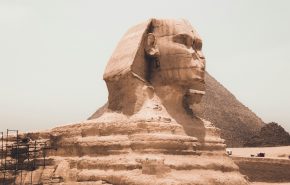 adrian-dascal-GXIr_uawluA-unsplash