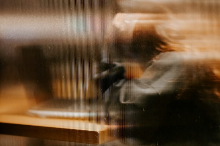 claudio-schwarz-Exb9Oi0i1HA-unsplash