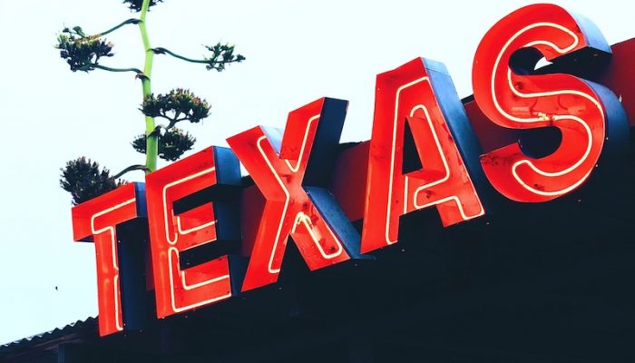 enrique-macias-BXXYZ4HtGxU-unsplash