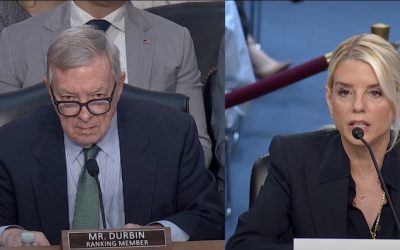 FireShot Capture 110 – (273) Tense exchange between Illinois Sen. Dick Durbin, Attorney Ge_ – [www.youtube.com]