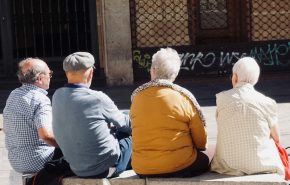 beth-macdonald-cAZKcDUEf1k-unsplash