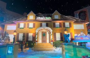 HOME ALONE WORLD’S LARGEST GINGERBREAD HOUSE ! GUINNESS WORL_ – [www.youtube.com]