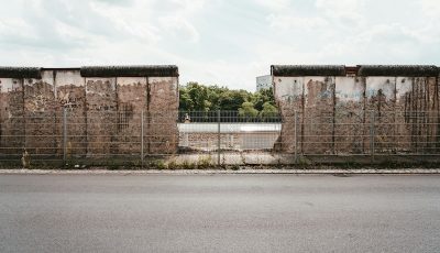 claudio-schwarz-oOmqLqq5tio-unsplash