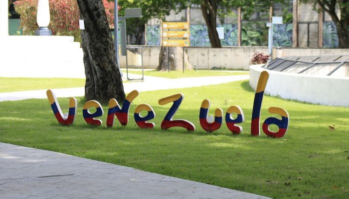 leonardo-guillen–FRZrypUj2c-unsplash