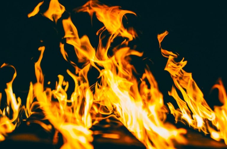sandra-seitamaa-Y4Z96L84roQ-unsplash